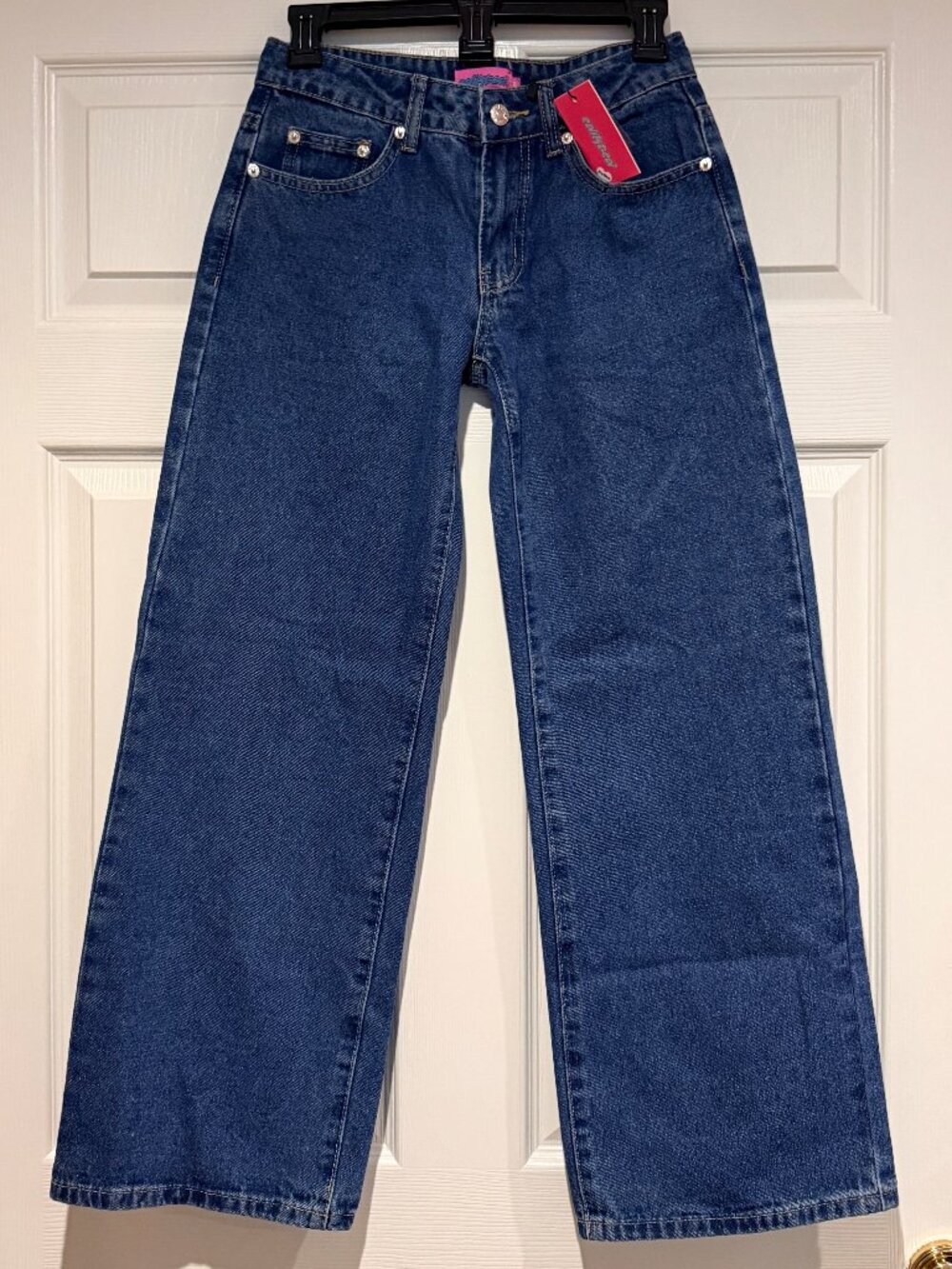 EDIKTED Petite Raelynn Washed Low Rise Baggy Jeans- szie XS